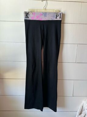 Victoria’s Secret PINK yoga pants